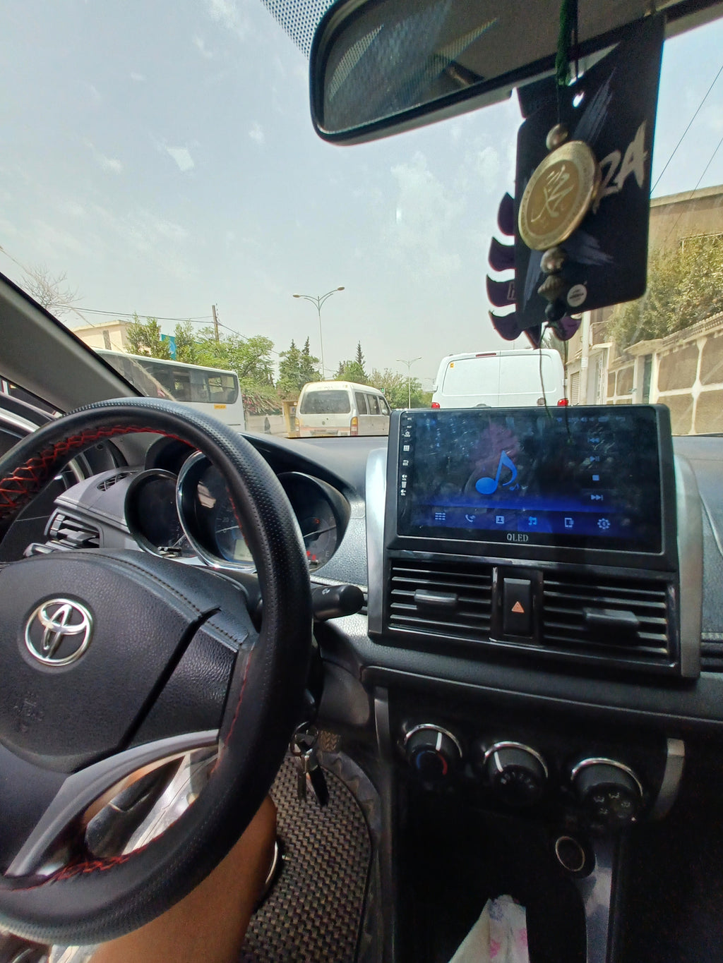 Tablette android Yaris sedan nv