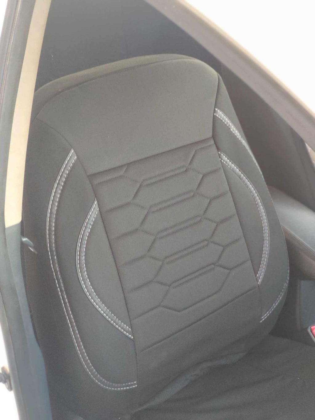 LES HOUSSES ST1 POUR LES VOITURE